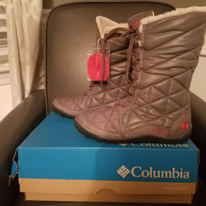 Columbia Powder Summit II mid - 9.5 - New in Box